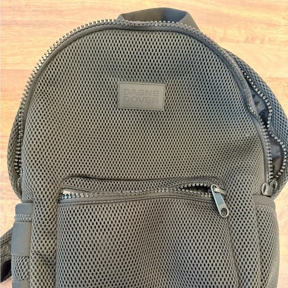 Dagne Dovet Air mesh medium backpack - Picture 3 of 7